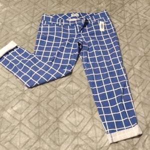 Old Navy in Pixie blue and white check capris